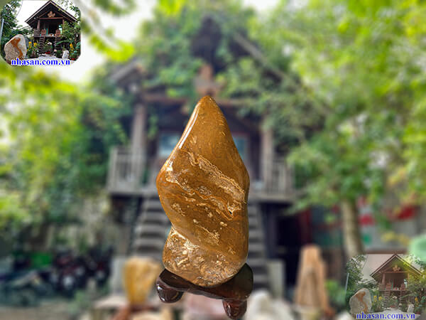 Màu sắc của đá mã não vàng từ nhạt tới đậm Màu sắc của đá mã não vàng từ nhạt tới đậm