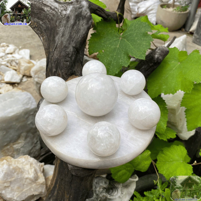 Đá năng lượng được ứng dụng rộng rãi và ngày càng phổ biến trong phong thủy Đá năng lượng được ứng dụng rộng rãi và ngày càng phổ biến trong phong thủy