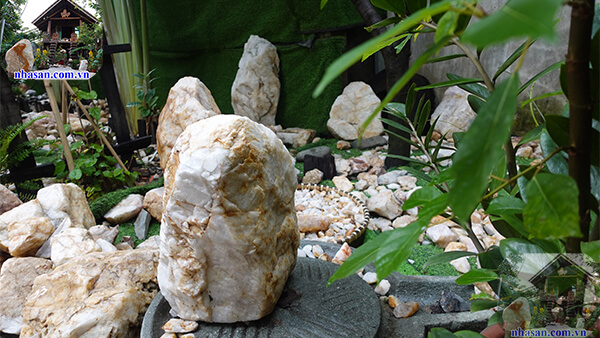 Lựa chọn đá phong thủy tự nhiên giúp phát huy năng lượng Lựa chọn đá phong thủy tự nhiên giúp phát huy năng lượng