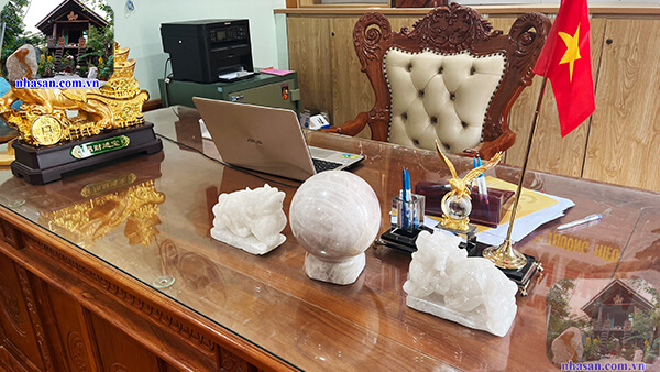 Tỳ hưu đá thạch anh trắng để bàn làm việc Tỳ hưu đá thạch anh trắng để bàn làm việc