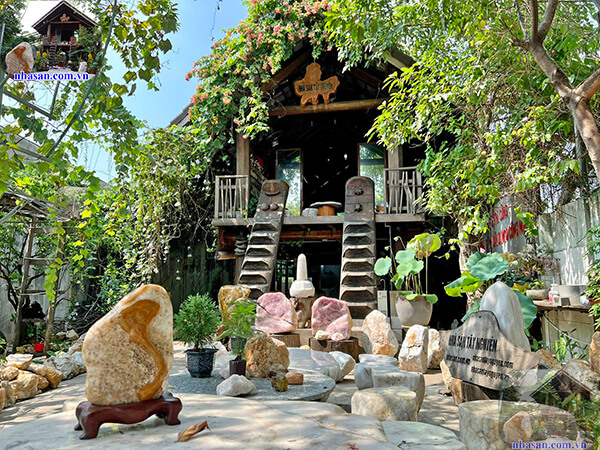 Nhà Sàn Tây Nguyên cung cấp đá phong thủy tự nhiên Nhà Sàn Tây Nguyên cung cấp đá phong thủy tự nhiên