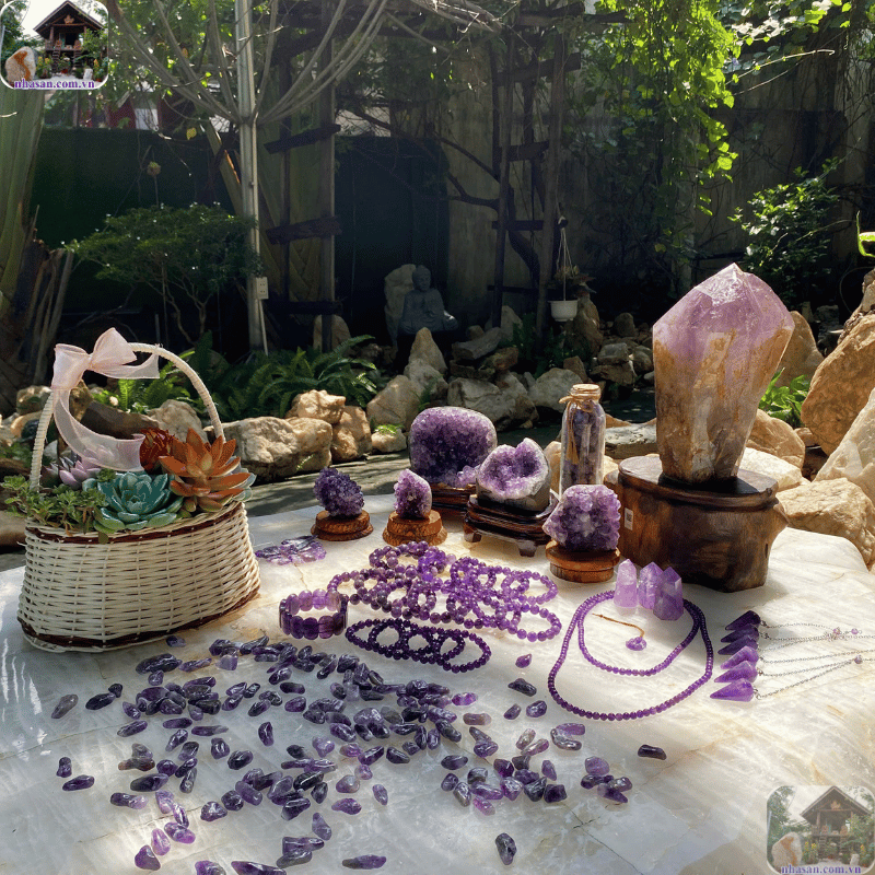 Đá phong thủy phải là đá tự nhiên, không qua xử lý hóa chất, nhuộm màu hay làm giả Đá phong thủy phải là đá tự nhiên, không qua xử lý hóa chất, nhuộm màu hay làm giả