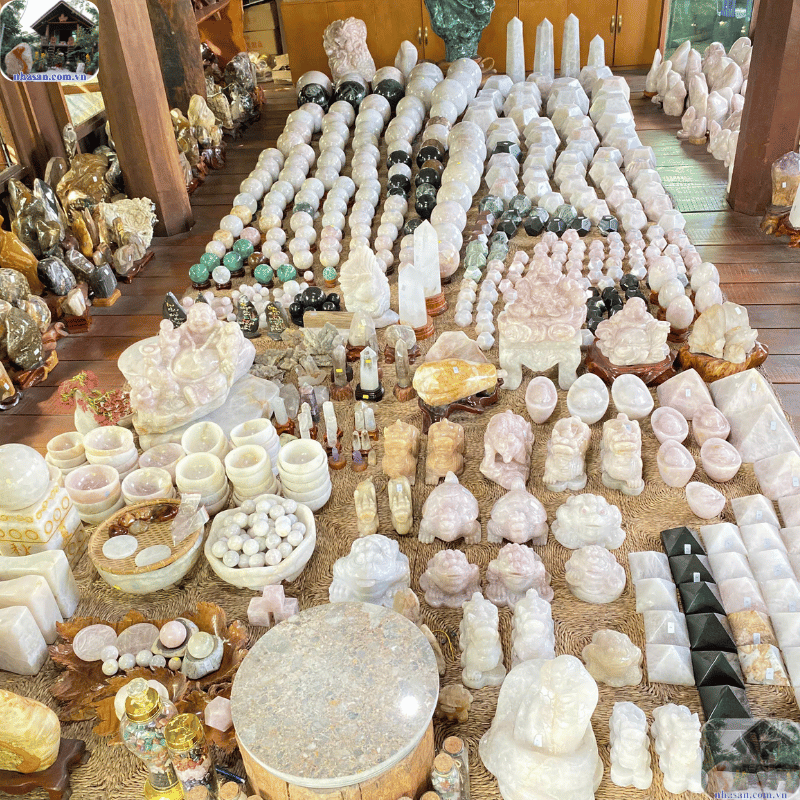 Nhà Sàn Tây Nguyên toạ lạc tại phường Dĩ An TPHCM Nhà Sàn Tây Nguyên toạ lạc tại phường Dĩ An TPHCM