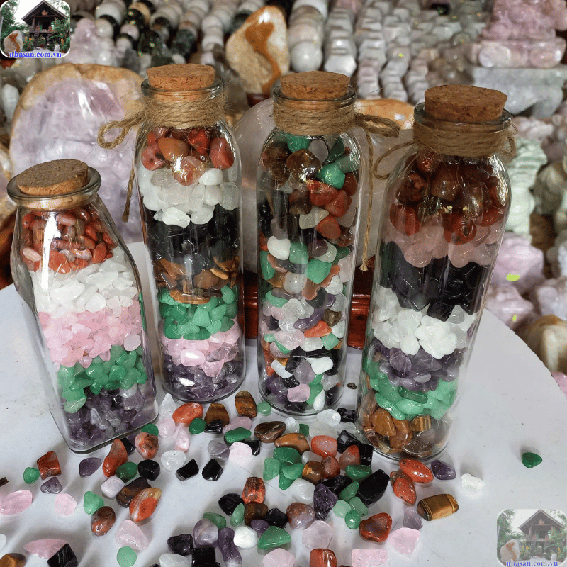 Một cửa hàng đá phong thuỷ uy tín sẽ niêm yết giá công khai và có các mức giá khác nhau Một cửa hàng đá phong thuỷ uy tín sẽ niêm yết giá công khai và có các mức giá khác nhau