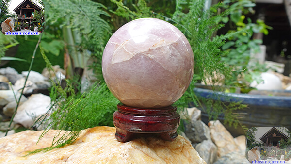 Quả cầu đá thạch anh hồng phong thủy Quả cầu đá thạch anh hồng phong thủy