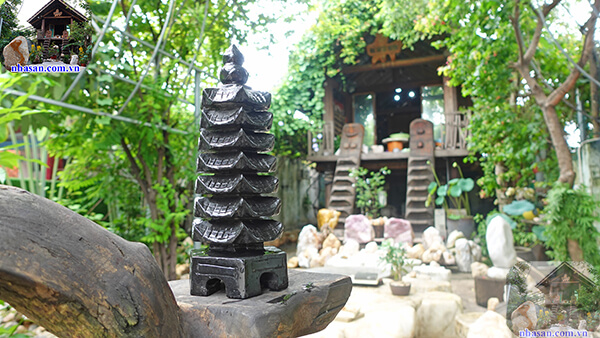 Tháp văn xương đá bồ kết Tháp văn xương đá bồ kết