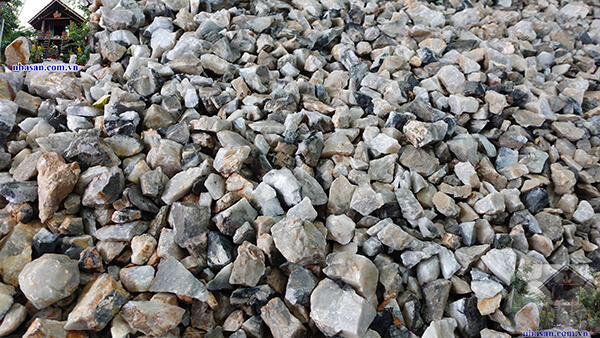 Đá thạch anh tóc đen vụn xử lý lỗi phong thủy Đá thạch anh tóc đen vụn xử lý lỗi phong thủy