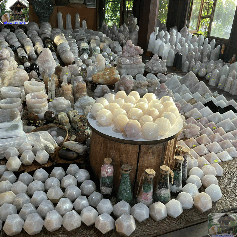 Nhu cầu tìm kiếm nơi cung cấp đá phong thủy tự nhiên Tân Uyên TPHCM ngày càng cao Nhu cầu tìm kiếm nơi cung cấp đá phong thủy tự nhiên Tân Uyên TPHCM ngày càng cao