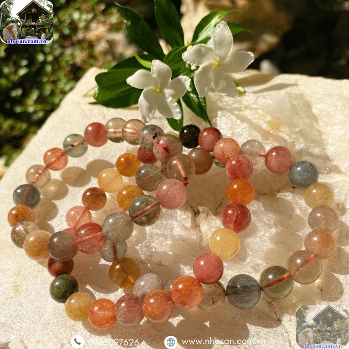 Sự kết hợp của 7 viên đá tượng trưng cho sự hài hòa, cởi mở Sự kết hợp của 7 viên đá tượng trưng cho sự hài hòa, cởi mở