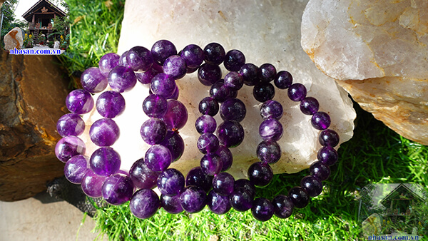 Đeo vòng thạch anh tím giúp chống say rượu hiệu quả Đeo vòng thạch anh tím giúp chống say rượu hiệu quả