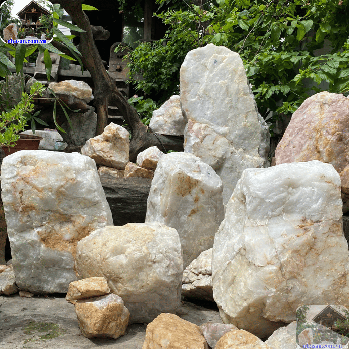 Đá thạch anh là một loại khoáng vật tự nhiên có năng lượng Đá thạch anh là một loại khoáng vật tự nhiên có năng lượng