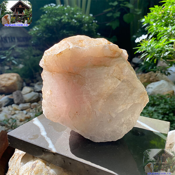 Là viên đá mang đến nguồn năng lượng tốt cho tinh thần Là viên đá mang đến nguồn năng lượng tốt cho tinh thần