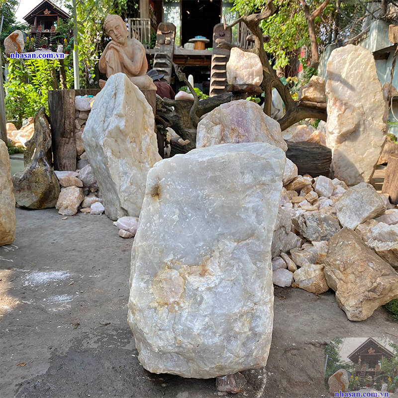 Đá thạch anh trắng tự nhiên nguyên khối Đá thạch anh trắng tự nhiên nguyên khối