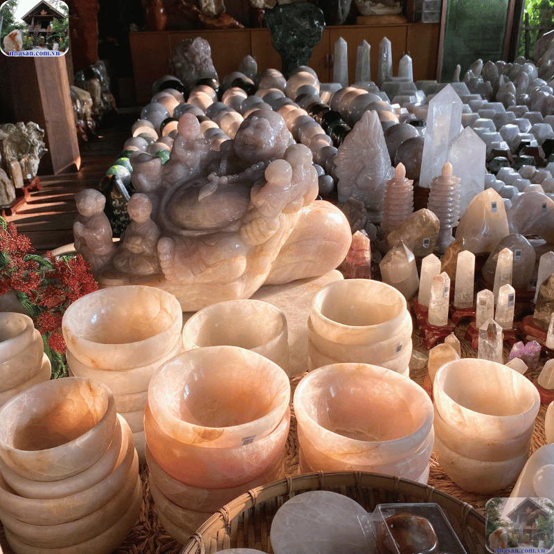 Nhà Sàn Tây Nguyên chuyên cung cấp các sản phẩm đá phong thủy 100% tự nhiên Nhà Sàn Tây Nguyên chuyên cung cấp các sản phẩm đá phong thủy 100% tự nhiên