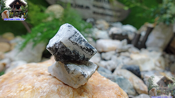 Được sử dụng trong trấn trạch, tạo năng lượng dương Được sử dụng trong trấn trạch, tạo năng lượng dương