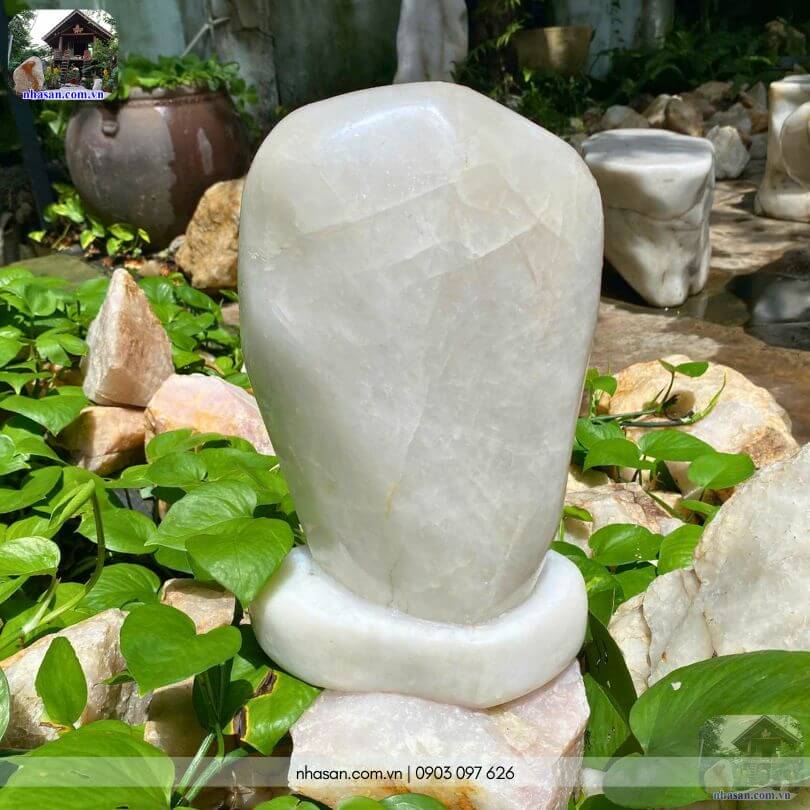 Trụ đá thạch anh trắng nguyên khối T510 mặt sau, đế đá thạch anh cùng màu tự nhiên Trụ đá thạch anh trắng nguyên khối T510 mặt sau, đế đá thạch anh cùng màu tự nhiên