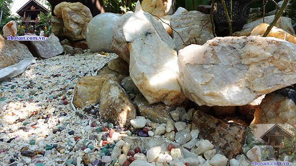 Đá thạch anh phong thủy thường được chế tác thành vật phẩm Đá thạch anh phong thủy thường được chế tác thành vật phẩm