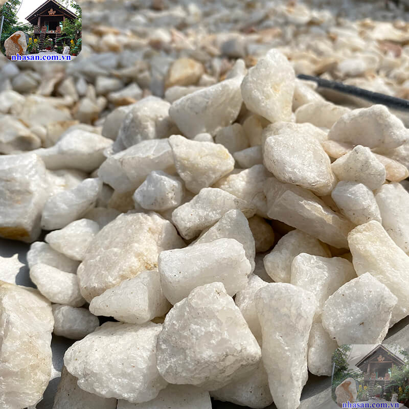 Đá thạch anh trắng có màu sắc trắng vân mây và trắng đục Đá thạch anh trắng có màu sắc trắng vân mây và trắng đục