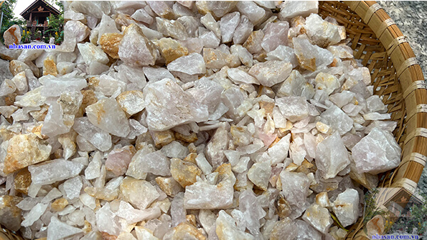 Đá thạch anh hồng vụn 1x2cm Đá thạch anh hồng vụn 1x2cm