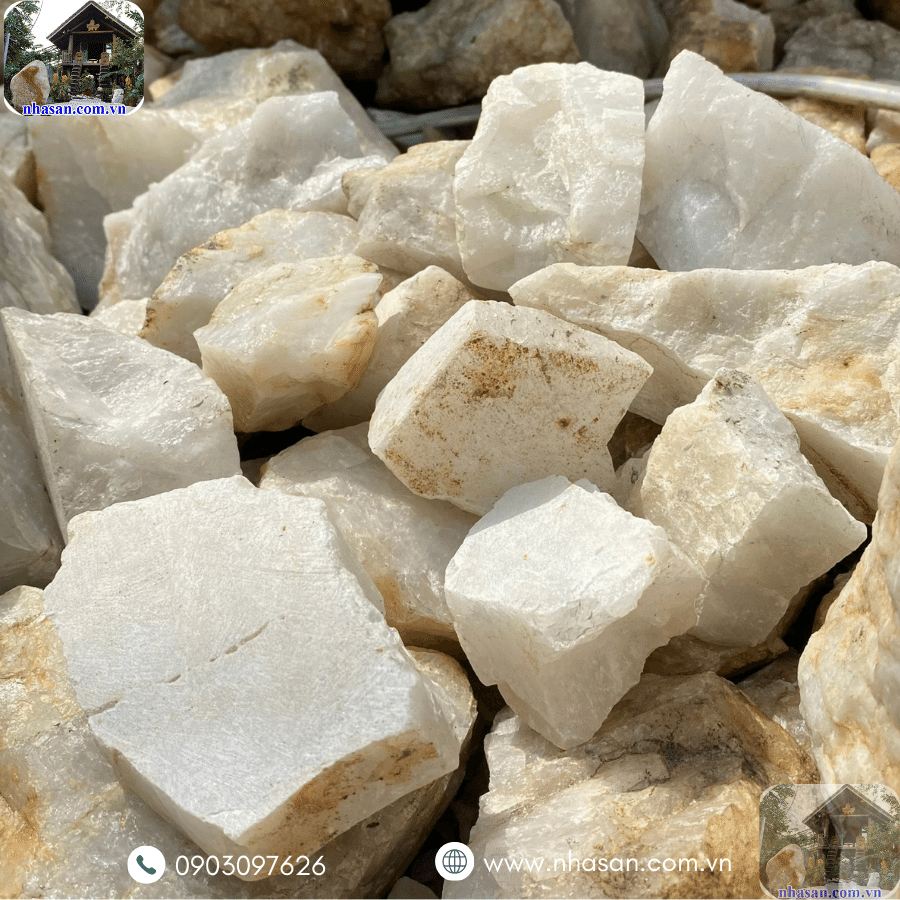 Năng lượng từ đá thạch anh sẽ giúp tạo ra những luồng khí tốt Năng lượng từ đá thạch anh sẽ giúp tạo ra những luồng khí tốt