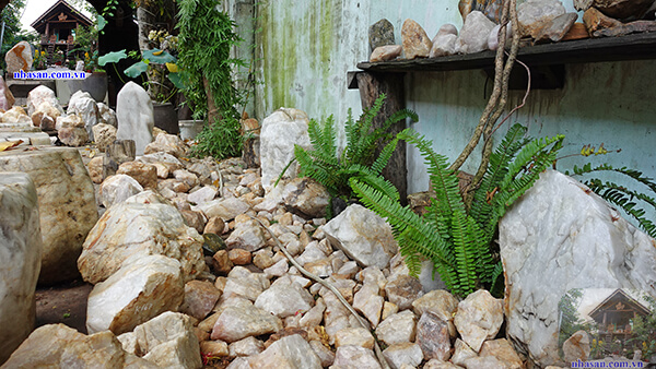 Đá thạch anh làm tiểu cảnh trấn trạch Đá thạch anh làm tiểu cảnh trấn trạch