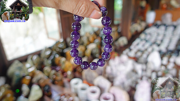 Gia chủ nên lựa chọn đá phong thủy có màu sắc dịu nhẹ đặt phòng ngủ Gia chủ nên lựa chọn đá phong thủy có màu sắc dịu nhẹ đặt phòng ngủ