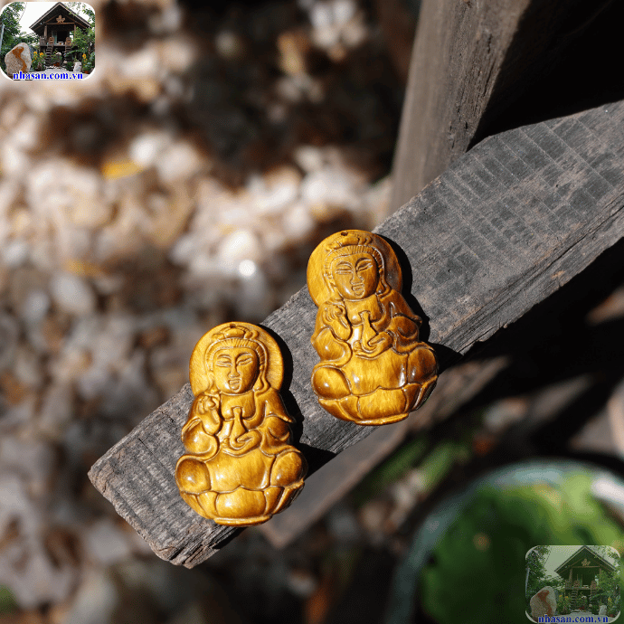 Mặt Phật tượng trưng cho sự giác ngộ, trí tuệ và lòng từ bi Mặt Phật tượng trưng cho sự giác ngộ, trí tuệ và lòng từ bi