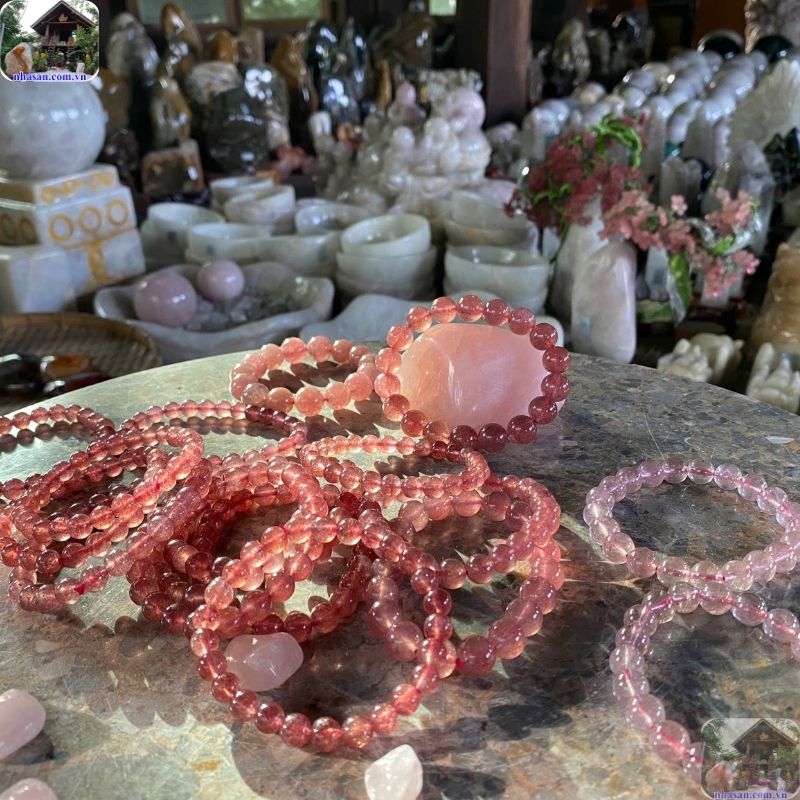 Cách đeo đá phong thủy đúng để luôn an tâm Cách đeo đá phong thủy đúng để luôn an tâm