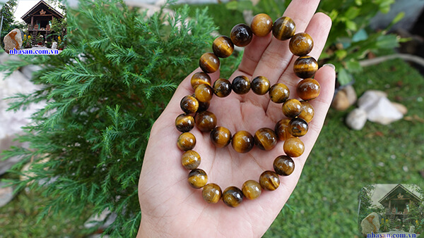 Vòng đá mắt hổ vàng nâu tự nhiên phong thủy Vòng đá mắt hổ vàng nâu tự nhiên phong thủy