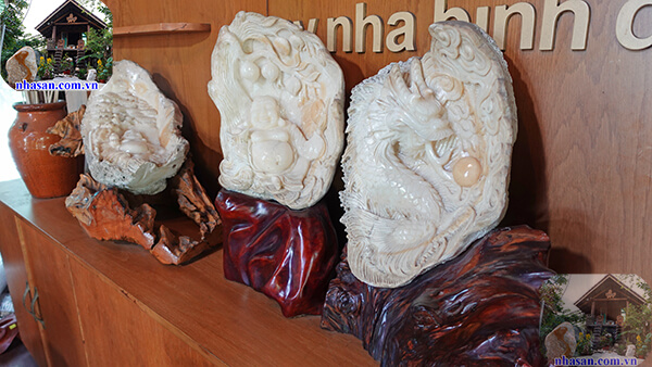 Những vỏ sò hóa thạch đã được nghệ nhân thiên biến vạn hóa Những vỏ sò hóa thạch đã được nghệ nhân thiên biến vạn hóa