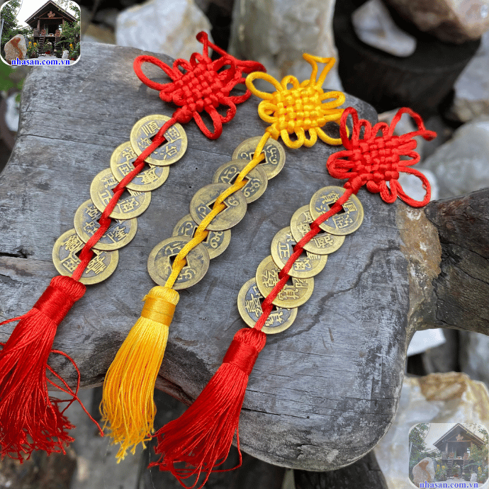 Đồng xu âm dương có hai mặt âm dương Đồng xu âm dương có hai mặt âm dương