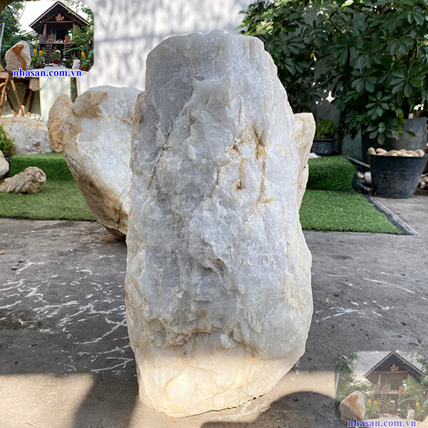 Độ tinh khiết là yếu tố quan trọng nhất quyết định giá của đá thạch anh trắng thô Độ tinh khiết là yếu tố quan trọng nhất quyết định giá của đá thạch anh trắng thô