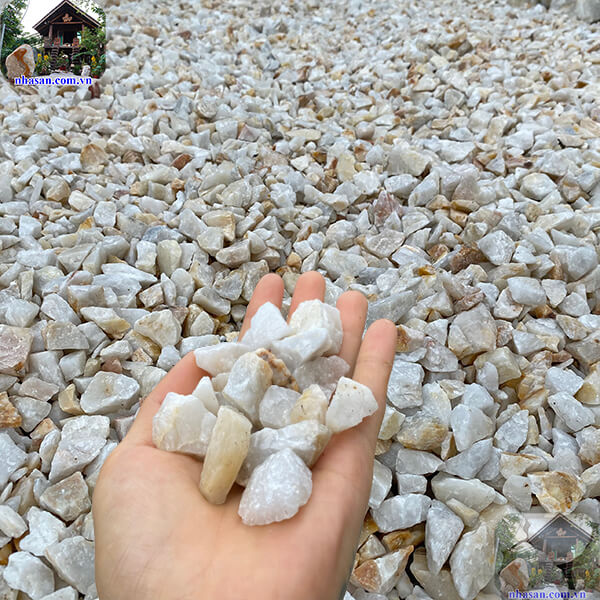 Đá thạch anh trắng thô vụn 1x2cm Đá thạch anh trắng thô vụn 1x2cm