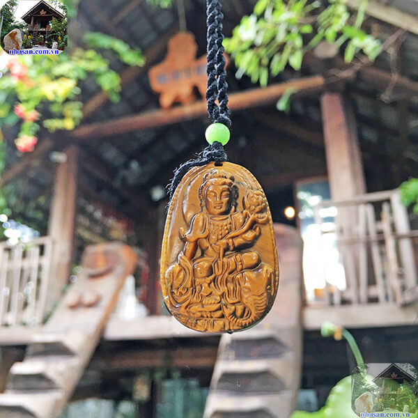 Mặt dây chuyền đá mắt hổ càng đeo giá càng cao Mặt dây chuyền đá mắt hổ càng đeo giá càng cao