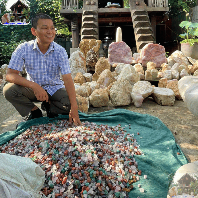 Chuyên cung ứng đá ngũ sắc cho các gia chủ, chủ thầu trên cả nước Chuyên cung ứng đá ngũ sắc cho các gia chủ, chủ thầu trên cả nước