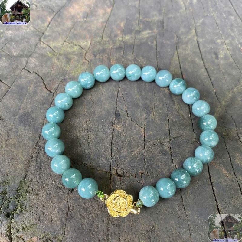 Ngọc Jade được nhiều người yêu thích vì tượng trưng cho: Bình an Tài lộc Trường thọ Ngọc Jade được nhiều người yêu thích vì tượng trưng cho: Bình an Tài lộc Trường thọ