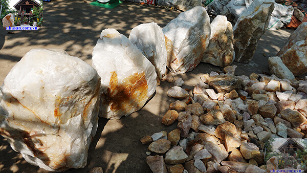 Địa chỉ mua đá thạch anh thô tin cậy Địa chỉ mua đá thạch anh thô tin cậy