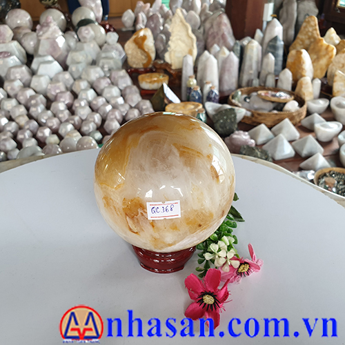 Quả Cầu Đá Thạch Anh Bông Vàng QC-368 Quả Cầu Đá Thạch Anh Bông Vàng QC-368