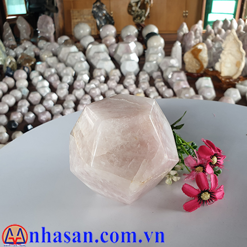 Quả Cầu Đá Thạch Anh Hồng 12 Mặt QC-270.1 Quả Cầu Đá Thạch Anh Hồng 12 Mặt QC-270.1
