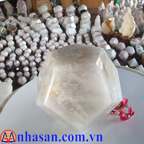Quả Cầu Đá Thạch Anh Trắng Hồng 12 Mặt QC-248.1 Quả Cầu Đá Thạch Anh Trắng Hồng 12 Mặt QC-248.1