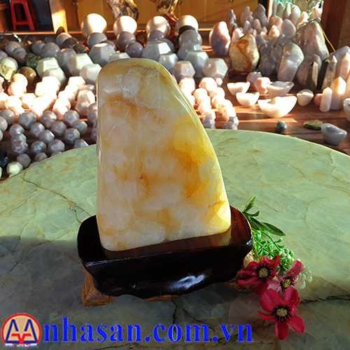 Trụ Đá Thạch Anh Bông Vàng TAV-50.1 Trụ Đá Thạch Anh Bông Vàng TAV-50.1