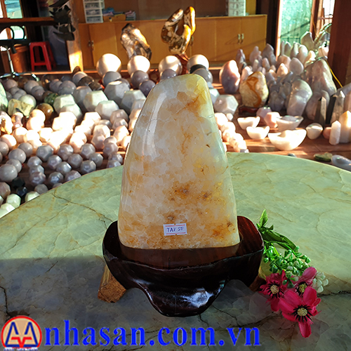 Trụ Đá Thạch Anh Bông Vàng TAV-50 Trụ Đá Thạch Anh Bông Vàng TAV-50