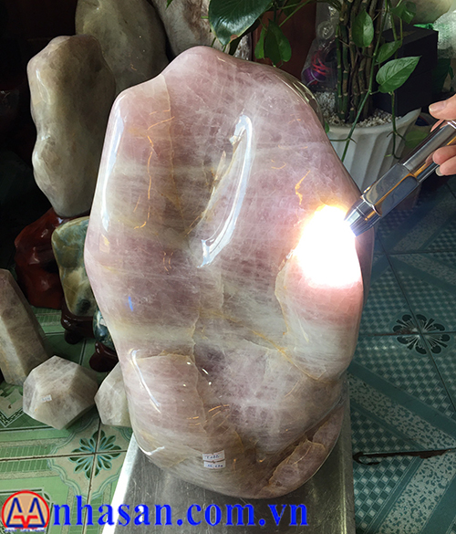 Rose Quartz Pillar T173.1