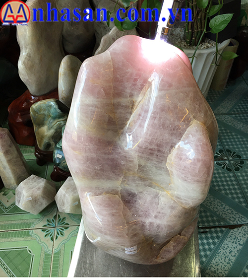 Pink Quartz Stone Head T173.3