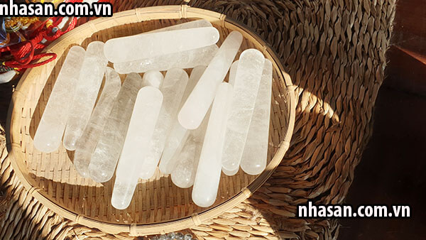 Bấm huyệt đá thạch anh