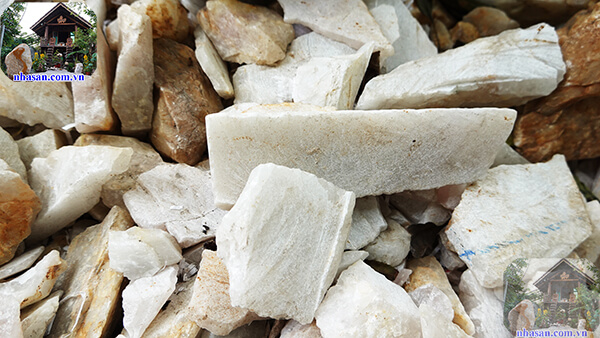 Đá thạch anh vụn trắng Đá thạch anh vụn trắng