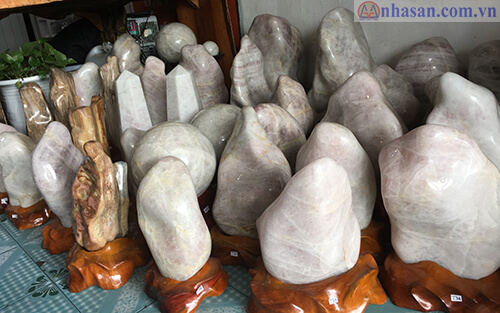 Bán đá thạch anh tự nhiên