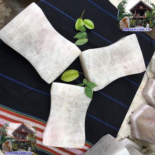 bị mất ngũ hãy dùng gối đá thạch anh bị mất ngũ hãy dùng gối đá thạch anh