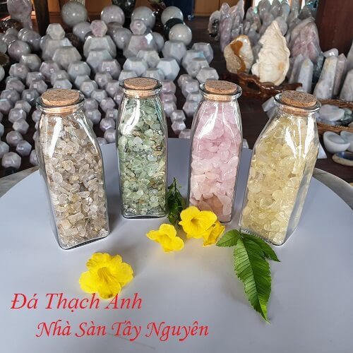 Feng Shui Quartz Vase Set Table