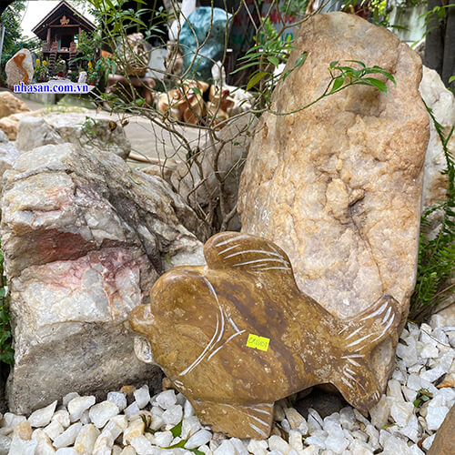 Tượng cá đá canxedon biểu tượng của giàu sang phú quý  Tượng cá đá canxedon biểu tượng của giàu sang phú quý